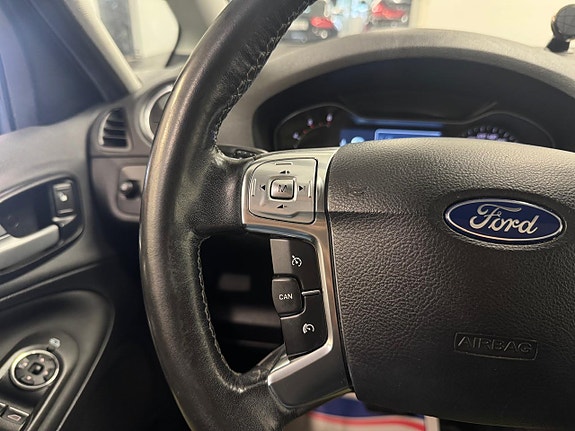 Ford S-MAX 8 of 20