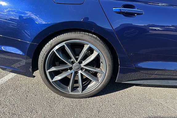 Audi S5 12 of 30