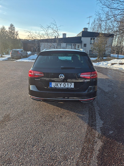 Volkswagen Passat 3 of 5