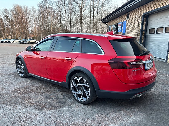 Opel Insignia 3 of 5