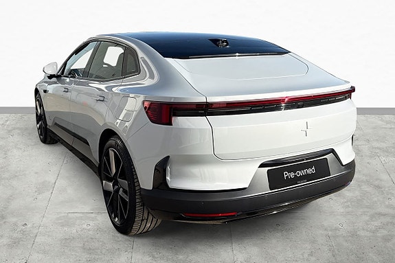 Polestar 4 7 of 14