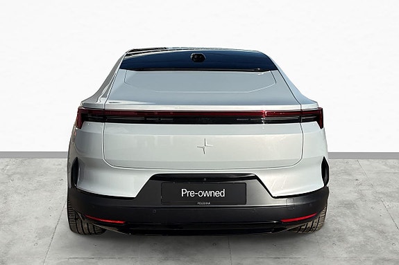 Polestar 4 5 of 14
