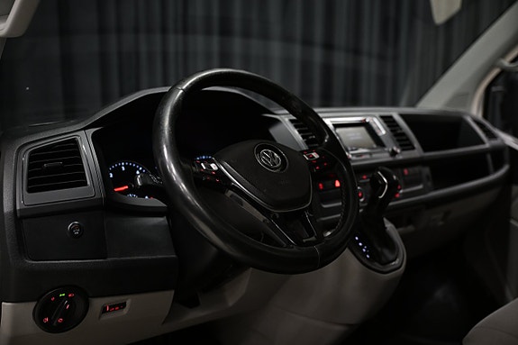 Volkswagen Transporter 15 of 28