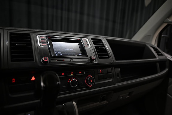 Volkswagen Transporter 25 of 28