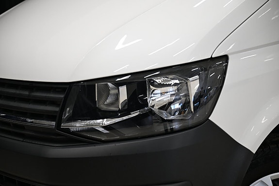 Volkswagen Transporter 12 of 28