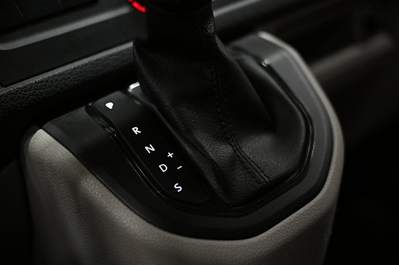 Volkswagen Transporter 21 of 28