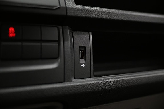 Volkswagen Transporter 24 of 28