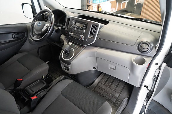 Nissan e-NV200 8 of 10