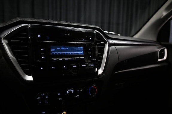 Isuzu D-max 24 of 27