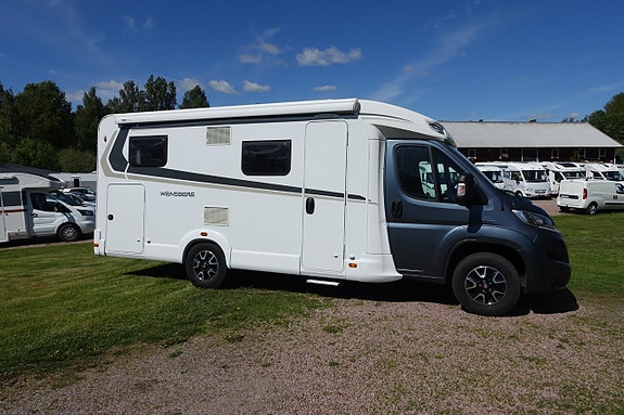 Weinsberg Cara loft 650 Meg Långbädd