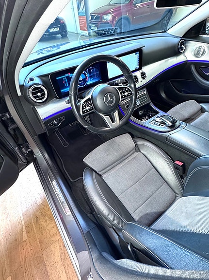 Mercedes-Benz E200 6 of 20