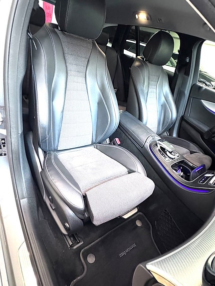 Mercedes-Benz E200 8 of 20