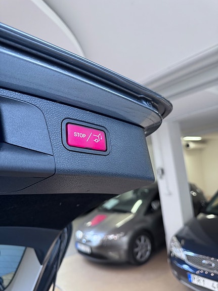 Mercedes-Benz E200 18 of 20