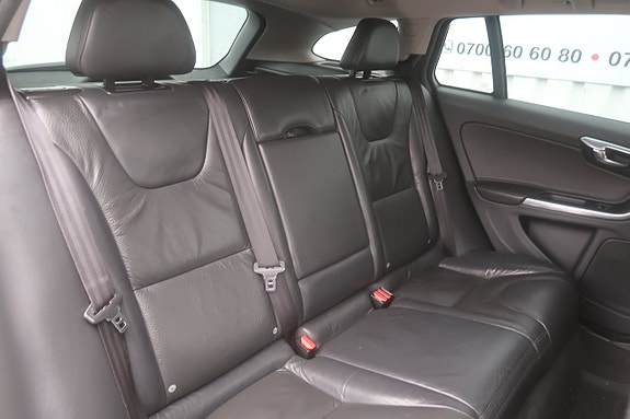 Volvo V60 13 of 27