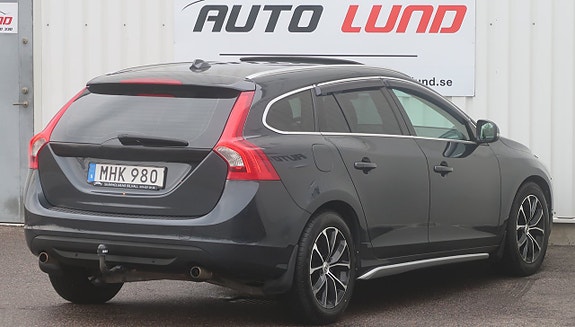 Volvo V60 4 of 27
