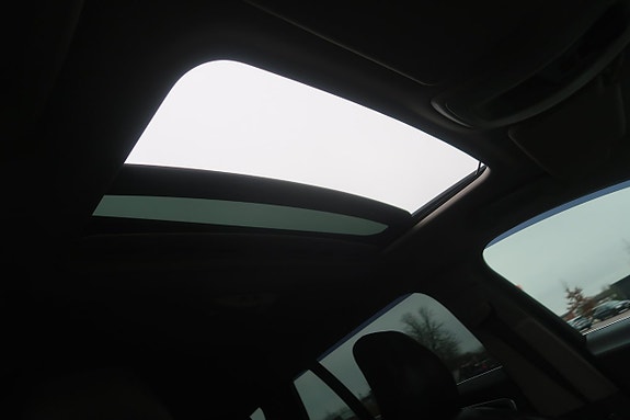 Volvo V60 25 of 27