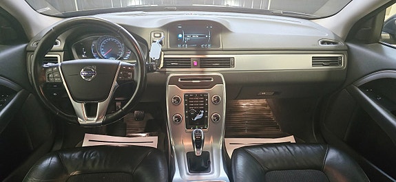 Volvo V70 15 of 22
