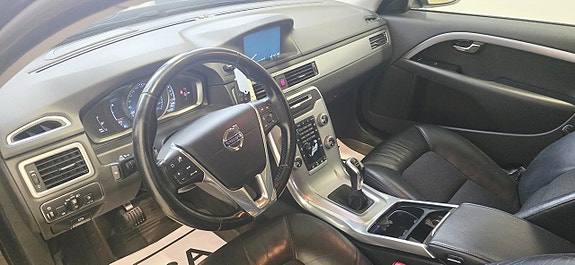 Volvo V70 13 of 22