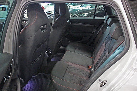 Skoda Octavia 5 of 5
