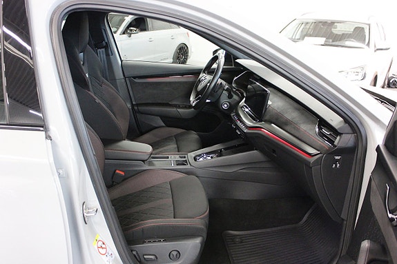 Skoda Octavia 18 of 21