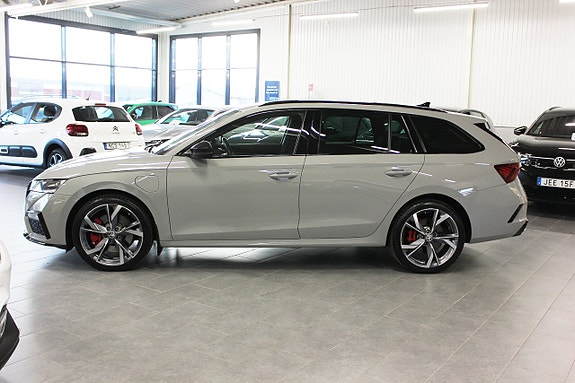 Skoda Octavia 6 of 21