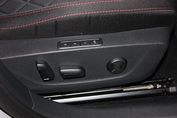 Skoda Octavia 3 of 5