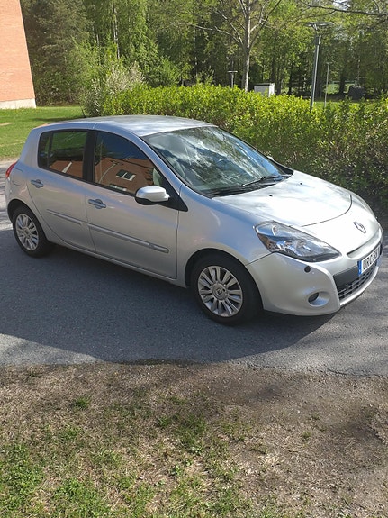Renault Clio 3 of 5