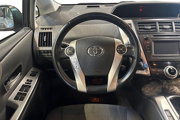 Toyota Prius+ 19 of 23