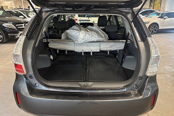 Toyota Prius+ 20 of 23