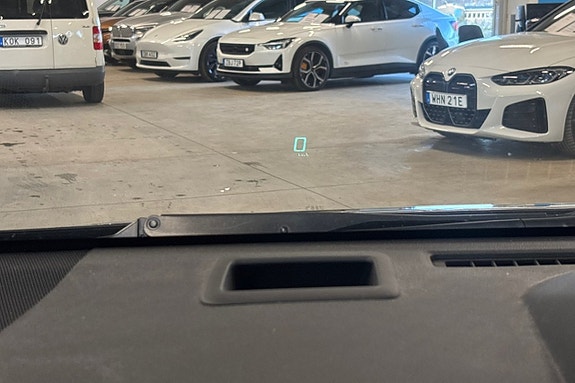 Toyota Prius+ 15 of 23