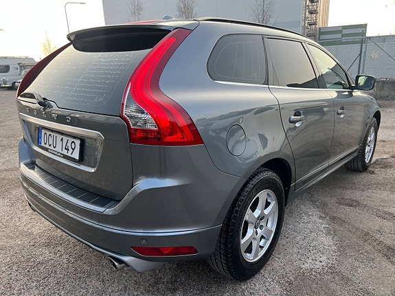 Volvo XC60 19 of 25
