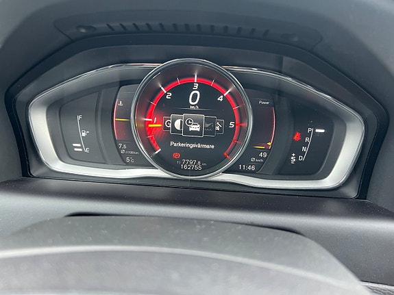 Volvo XC60 10 of 25