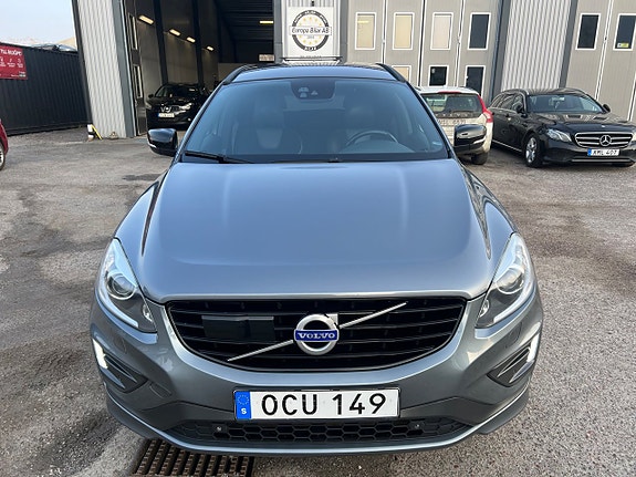 Volvo XC60 2 of 5
