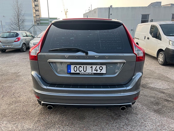 Volvo XC60 18 of 25