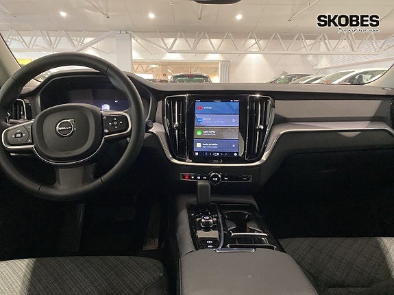 Volvo V60 11 of 15