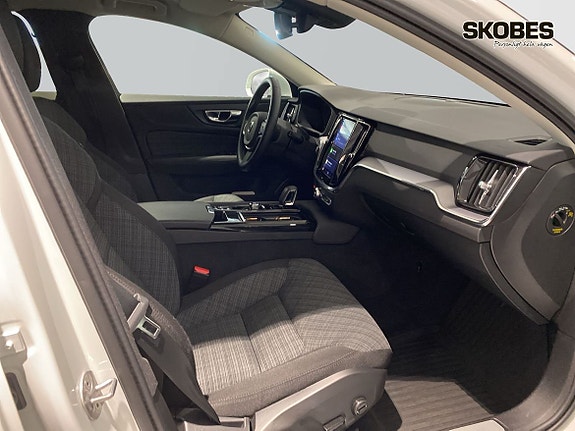 Volvo V60 10 of 15