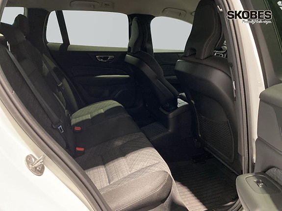 Volvo V60 9 of 15