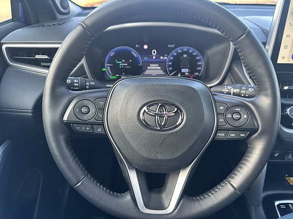 Toyota Corolla Cross 20 of 28
