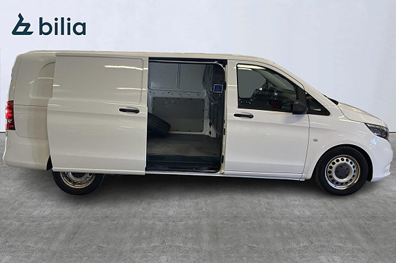 Mercedes-Benz Vito 108 4 of 5