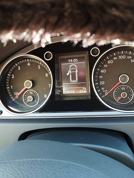 Volkswagen Passat 5 of 18
