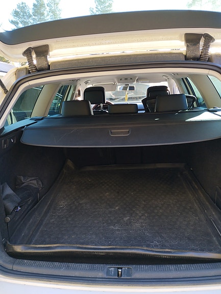 Volkswagen Passat 7 of 18
