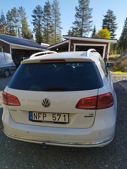 Volkswagen Passat 3 of 18