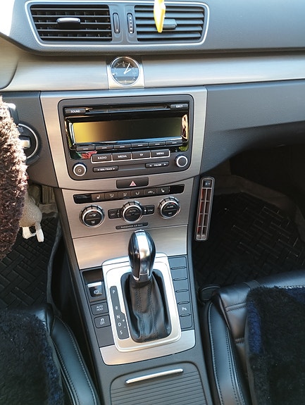 Volkswagen Passat 4 of 18