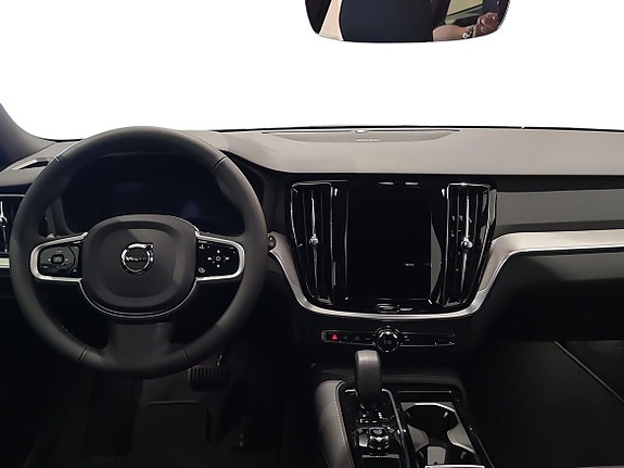 Volvo V60 5 of 15