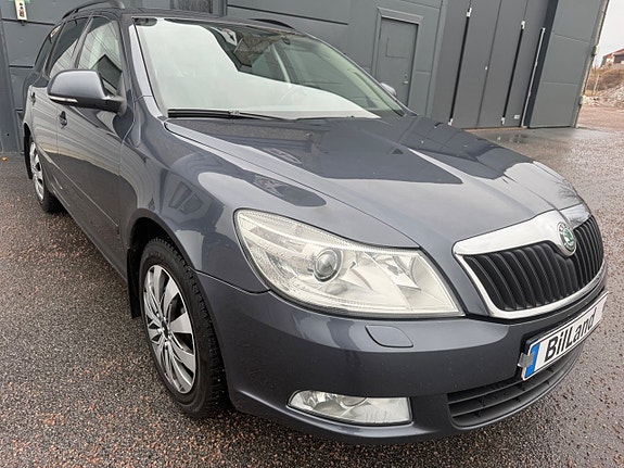 Skoda Octavia 3 of 5