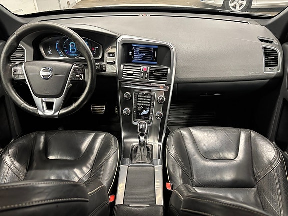 Volvo XC60 11 of 27