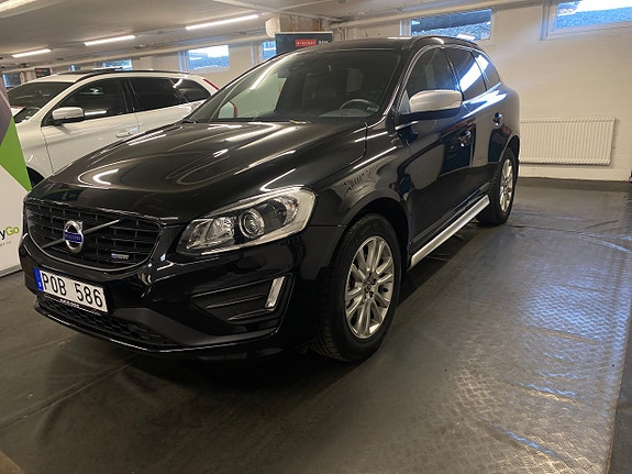 Volvo XC60 3 of 27