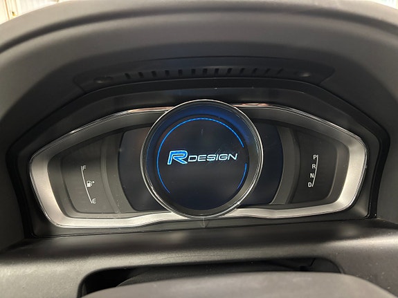 Volvo XC60 18 of 27