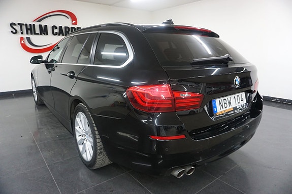 BMW 520d 3 of 5