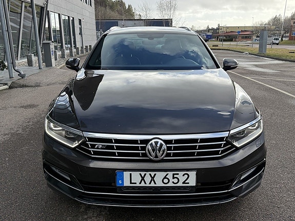 Volkswagen Passat 3 of 5
